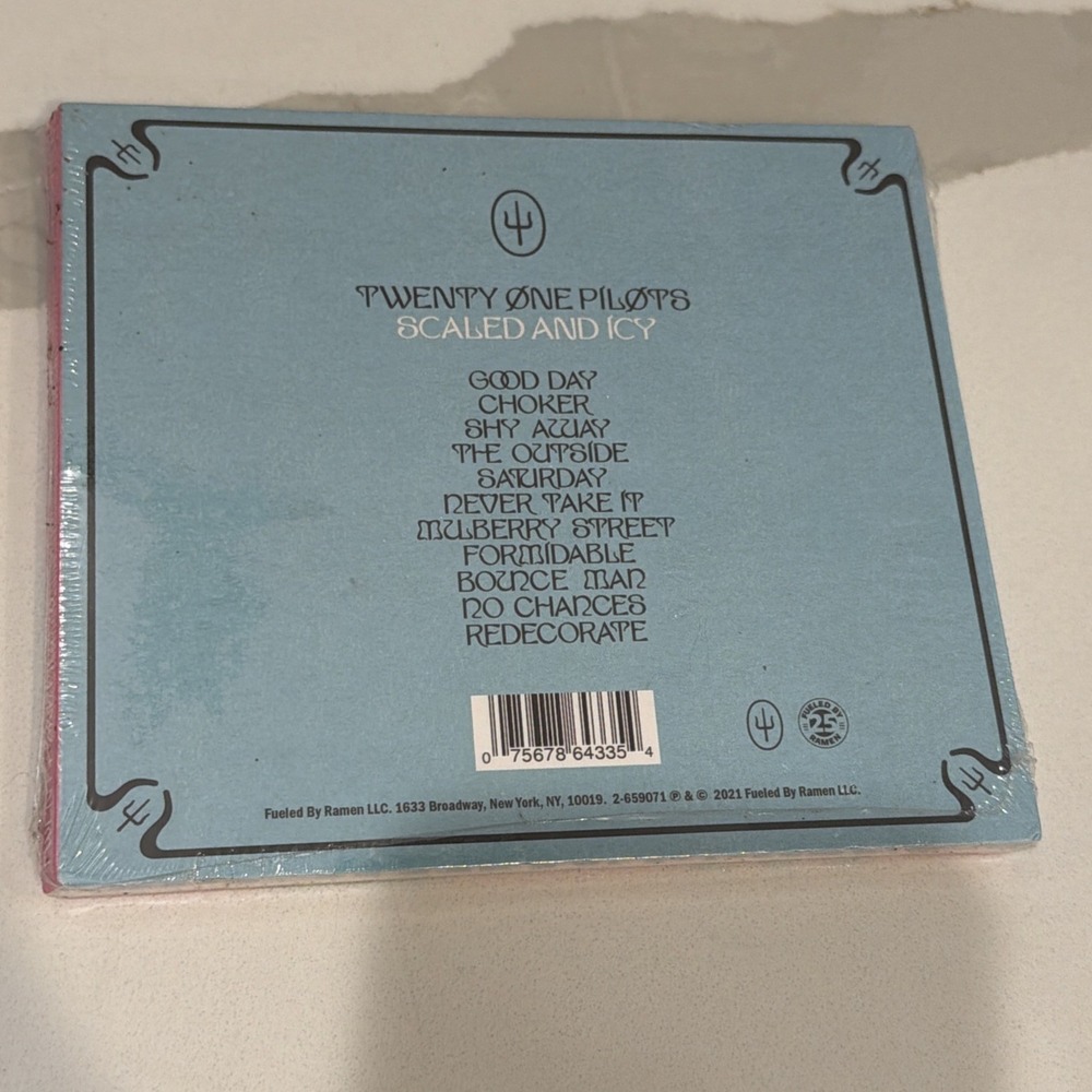 Twenty One Pilots Scaled And Icy CD 2021 NEW Sealed Fueled By Ramen - Picture 2 of 3